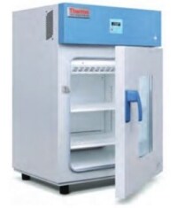 NUEVAS estufas microbiológicas refrigeradas Thermo Scientific™ RI150 y RI250 con compresor de tecnología avanzada