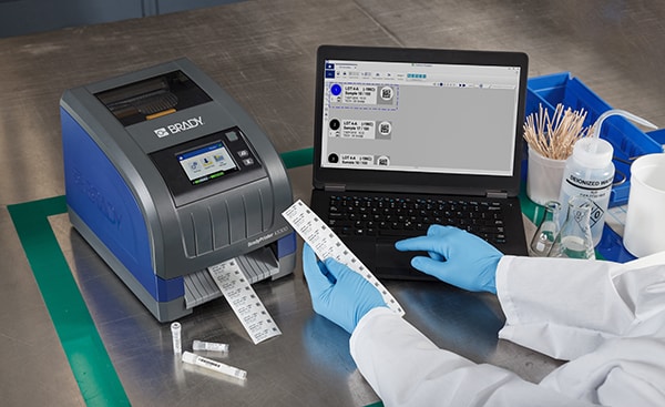BradyPrinter i3300 utilizada en laboratorio