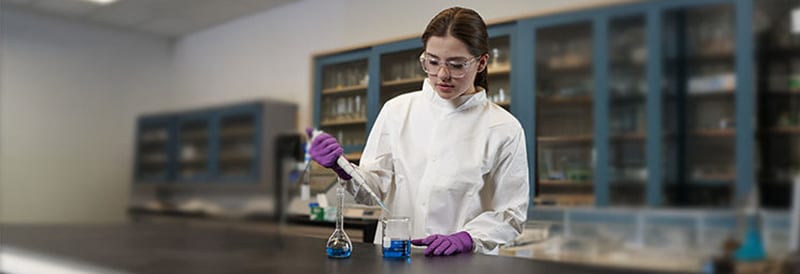  Experimente una protección y comodidad inigualables con los guantes de nitrilo Kimtech Polaris